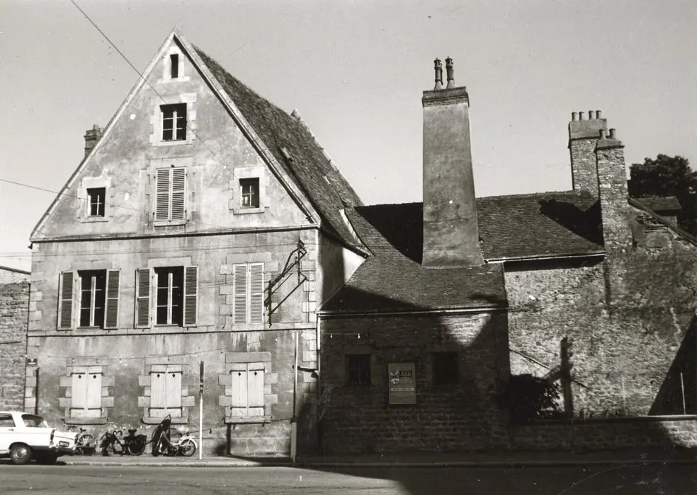 Foto von Logis Saint-Léonard - POP Plateforme Ouverte du Patrimoine / Base Mérimée - © Ministère de la Culture (France), Médiathèque du patrimoine et de la photographie, tous droits réservés