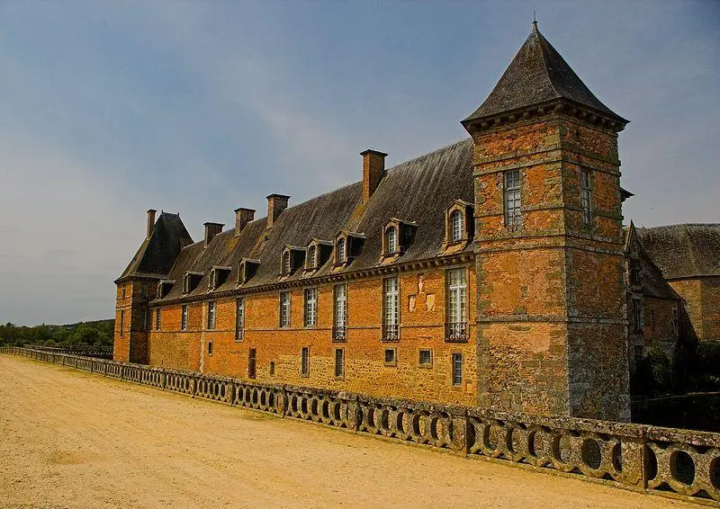 Foto von Schloss von Carrouges - Fabienkhan - © Creative Commons (https://creativecommons.org/licenses/by-sa/4.0/deed.fr)