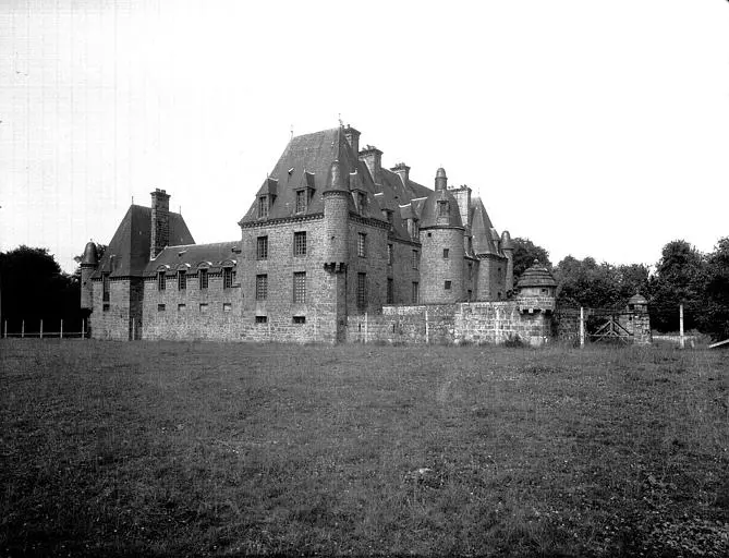 Foto de Castillo de comida - POP Plateforme Ouverte du Patrimoine / Base Mérimée - © Ministère de la Culture (France), Médiathèque du patrimoine et de la photographie, diffusion RMN-GP