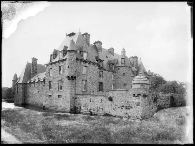 Foto de Castillo de comida - POP Plateforme Ouverte du Patrimoine / Base Mérimée - © Ministère de la Culture (France), Médiathèque du patrimoine et de la photographie, diffusion GrandPalaisRmn Photo