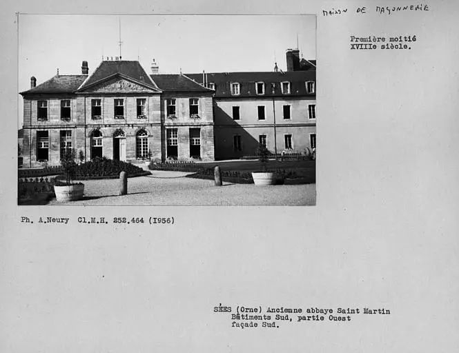Foto de Ex Abadía de Saint-Martin - POP Plateforme Ouverte du Patrimoine / Base Mérimée - © Ministère de la Culture (France), Médiathèque du patrimoine et de la photographie, Centre de recherches sur les Monuments historiques (CRMH), diffusion GrandPalaisRmn Photo