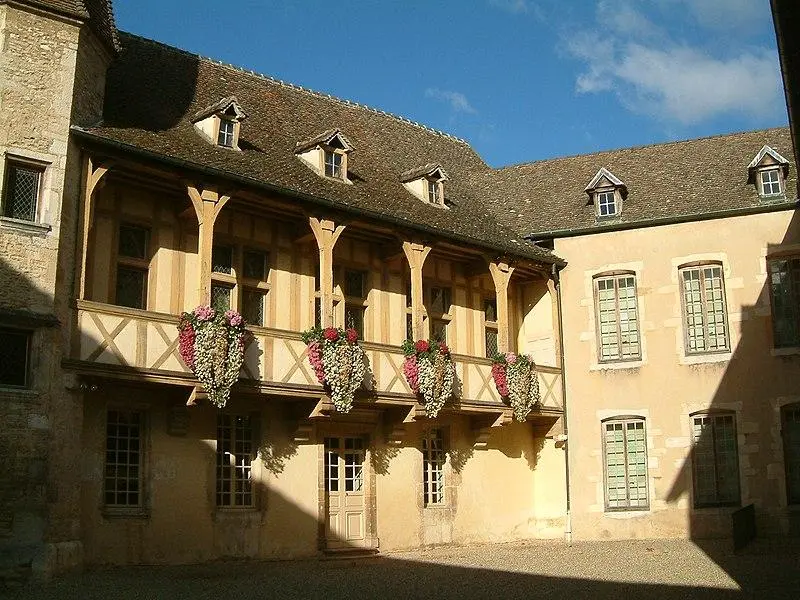 Foto de Hôtel des Dukes de Burgundy (viejo) - Christophe.Finot - © Creative Commons (https://creativecommons.org/licenses/by-sa/4.0/deed.fr)