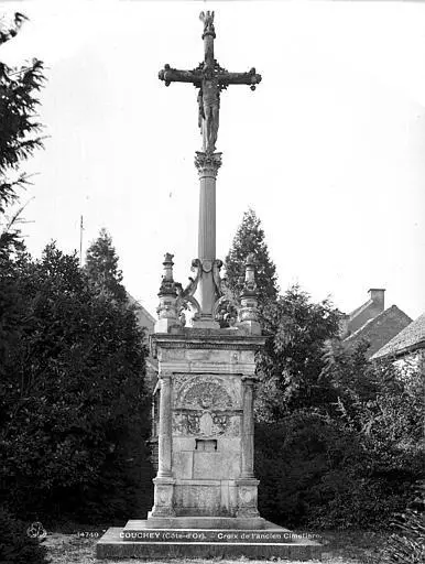 Foto von Friedhofskreuz - Auteur inconnu - © Creative Commons (https://creativecommons.org/licenses/by-sa/4.0/deed.fr)