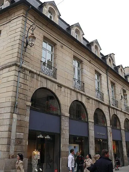 Foto de Edificio - This illustrationwas made byPeter Potrowl. Please - © Creative Commons (https://creativecommons.org/licenses/by-sa/4.0/deed.fr)