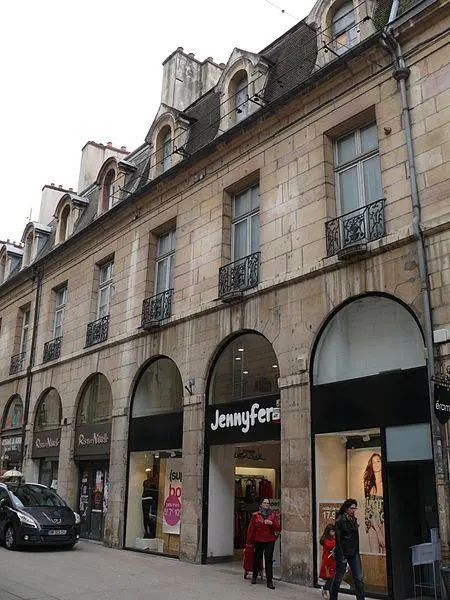 Foto de Edificio - This illustrationwas made byPeter Potrowl. Please - © Creative Commons (https://creativecommons.org/licenses/by-sa/4.0/deed.fr)