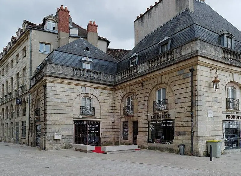 Foto de Pabellones de ángulo - François de Dijon - © Creative Commons (https://creativecommons.org/licenses/by-sa/4.0/deed.fr)