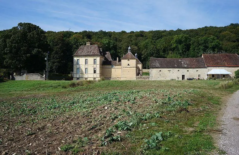 Foto de Entre-Deux-Monts Castle Dominio - PIERRE ANDRE LECLERCQ - © Creative Commons (https://creativecommons.org/licenses/by-sa/4.0/deed.fr)