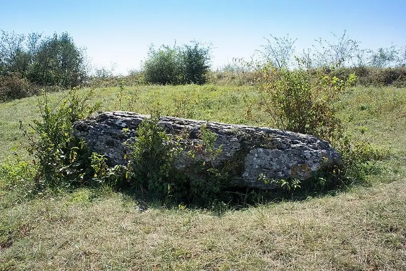 Foto de Dolmen dice la piedra que gira - Fanny Schertzer - © Creative Commons (https://creativecommons.org/licenses/by-sa/4.0/deed.fr)