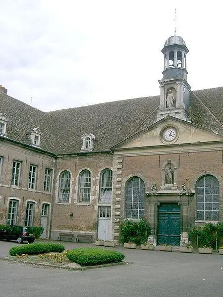 Foto von Hôtel-dieu (alt) - L’auteur n’a pas pu être identifié automatiquement - © Creative Commons (https://creativecommons.org/licenses/by-sa/4.0/deed.fr)