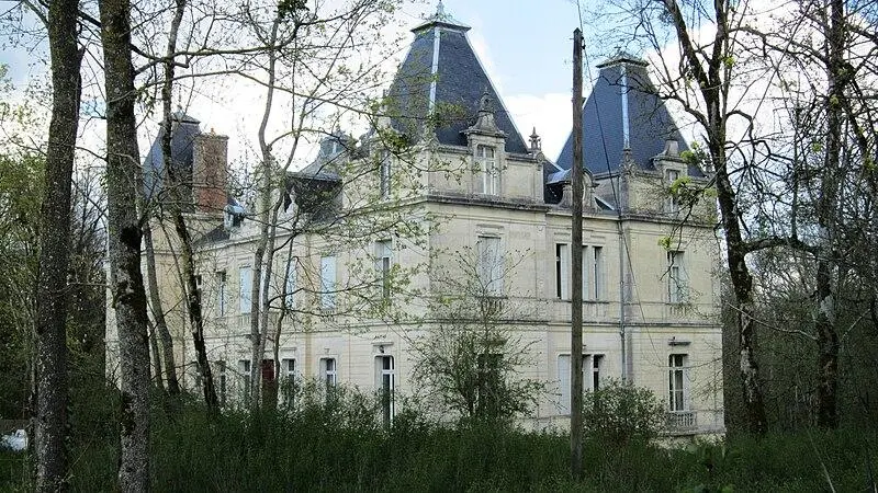 Foto de Castillo - Claude PIARD - © Creative Commons (https://creativecommons.org/licenses/by-sa/4.0/deed.fr)