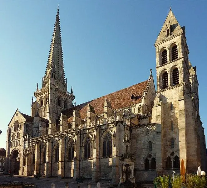 Foto von Saint-Lazare-Kathedrale - Kokin - © Creative Commons (https://creativecommons.org/licenses/by-sa/4.0/deed.fr)