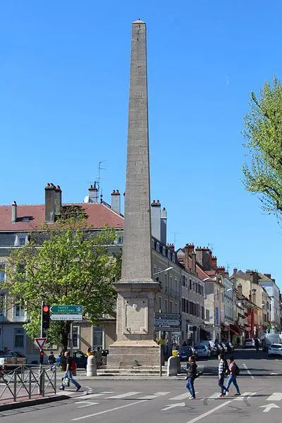 Foto von Gedenkstichbeschreibung - Chabe01 - © Creative Commons (https://creativecommons.org/licenses/by-sa/4.0/deed.fr)