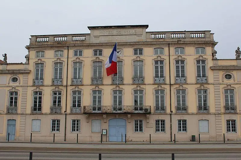Photo de Hôtel de ville - Chabe01 - © Creative Commons (https://creativecommons.org/licenses/by-sa/4.0/deed.fr)