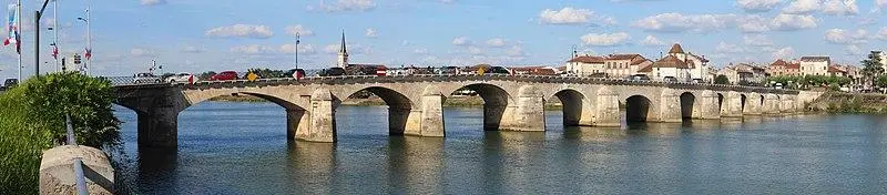 Photo de Pont Saint-Laurent, sur la Saône - Chabe01 - © Creative Commons (https://creativecommons.org/licenses/by-sa/4.0/deed.fr)