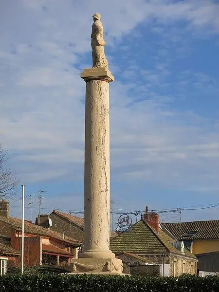 Foto von Toter Denkmal - Tangopaso - © Creative Commons (https://creativecommons.org/licenses/by-sa/4.0/deed.fr)