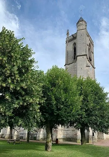 Foto von Saint-Germain Church - Benoît Prieur (1975–) Autres noms Nom de naissance - © Creative Commons (https://creativecommons.org/licenses/by-sa/4.0/deed.fr)