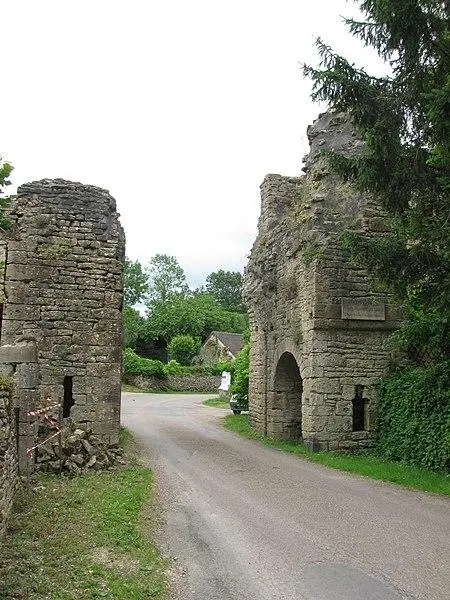 Foto de Castillo (viejo) - Chau7 - © Creative Commons (https://creativecommons.org/licenses/by-sa/4.0/deed.fr)