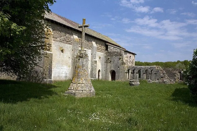 Foto de Priorato de Saint-Jean-Des-Bonhommes (antiguo) - Daniel VILLAFRUELA. - © Creative Commons (https://creativecommons.org/licenses/by-sa/4.0/deed.fr)