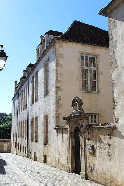 Foto von Condé Hotel (alt) - Chabe01 - © Creative Commons (https://creativecommons.org/licenses/by-sa/4.0/deed.fr)