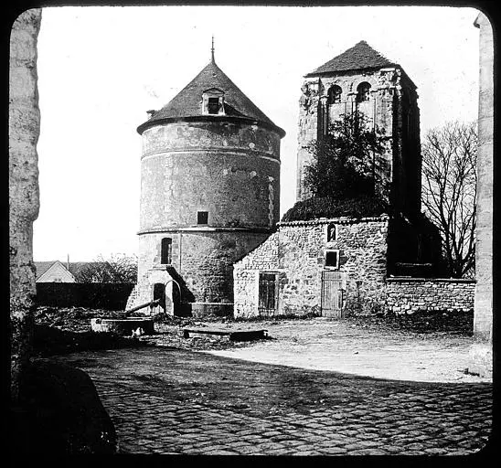 Foto di Ex priorato - POP Plateforme Ouverte du Patrimoine / Base Mérimée - © Ministère de la Culture (France), Médiathèque du patrimoine et de la photographie, diffusion GrandPalaisRmn Photo