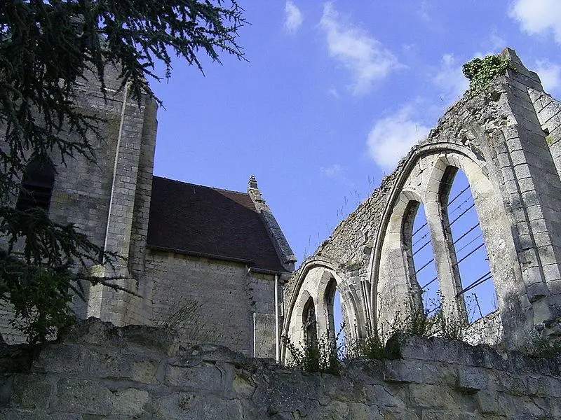Foto di Vecchia stanza a volta adiacente alla chiesa - Pascal_Mab - © Creative Commons (https://creativecommons.org/licenses/by-sa/4.0/deed.fr)
