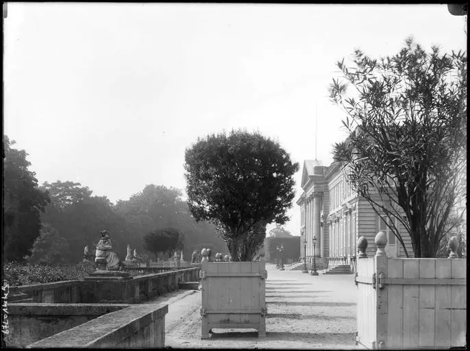Foto di Palazzo e dintorni - POP Plateforme Ouverte du Patrimoine / Base Mérimée - © Ministère de la Culture (France), Médiathèque du patrimoine et de la photographie, diffusion GrandPalaisRmn Photo