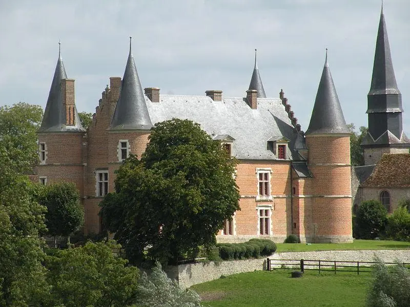 Foto di Castello - Chatsam - © Creative Commons (https://creativecommons.org/licenses/by-sa/4.0/deed.fr)