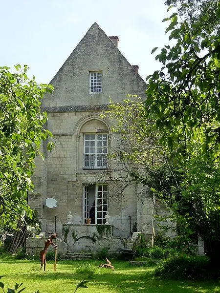 Foto di Ex priorato di Saint-Nicolas de Courson nella foresta di Compiègn - P.poschadel - © Creative Commons (https://creativecommons.org/licenses/by-sa/4.0/deed.fr)