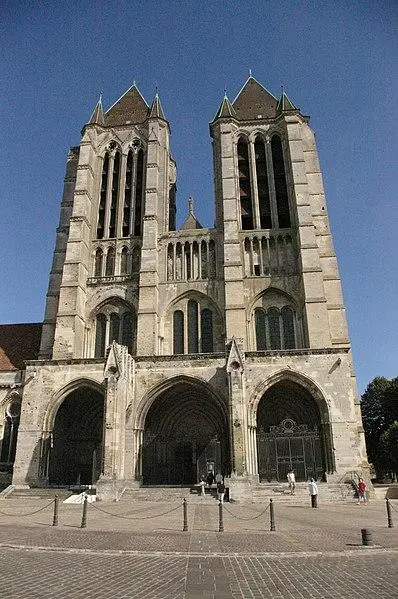 Foto di Ex cattedrale (Notre-Dame Church) e le sue appendici - Noyon Prière de noter la provenance de l'image. - © Creative Commons (https://creativecommons.org/licenses/by-sa/4.0/deed.fr)