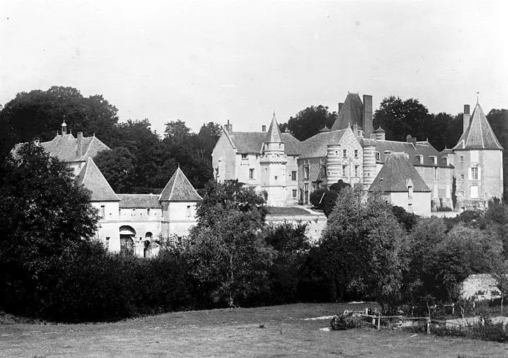 Foto di Château D'Alincourt - Chatsam - © Creative Commons (https://creativecommons.org/licenses/by-sa/4.0/deed.fr)