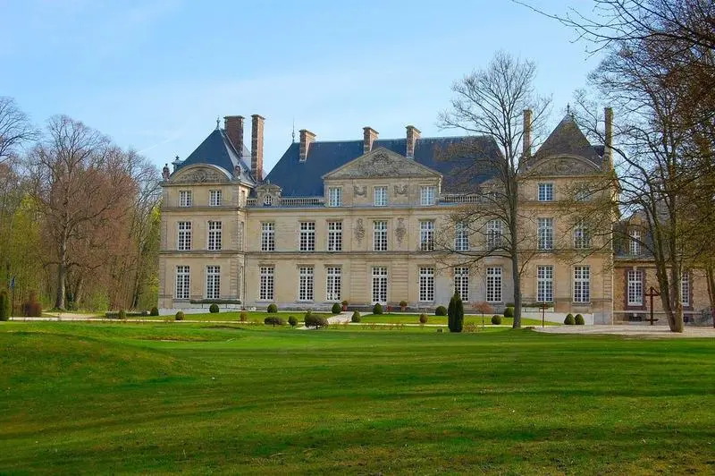 Foto di Castello - POP Plateforme Ouverte du Patrimoine / Base Mérimée - © Ministère de la Culture (France), Médiathèque du patrimoine et de la photographie, droits réservés