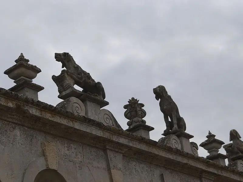 Foto di Castello - Catherine S - © Creative Commons (https://creativecommons.org/licenses/by-sa/4.0/deed.fr)