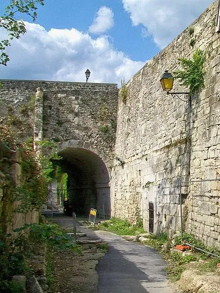 Picture of Meaux Porte - P.poschadel - © Creative Commons (https://creativecommons.org/licenses/by-sa/4.0/deed.fr)