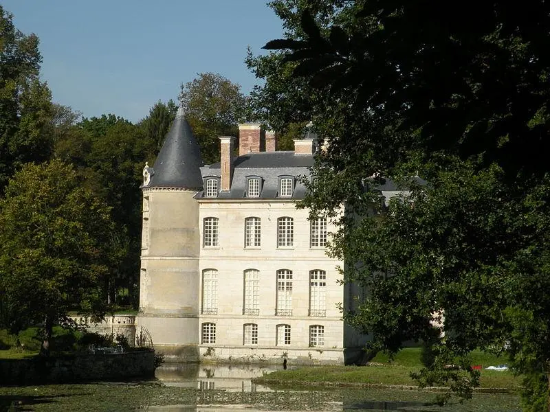Foto di Castello di Verderonne - Chatsam - © Creative Commons (https://creativecommons.org/licenses/by-sa/4.0/deed.fr)