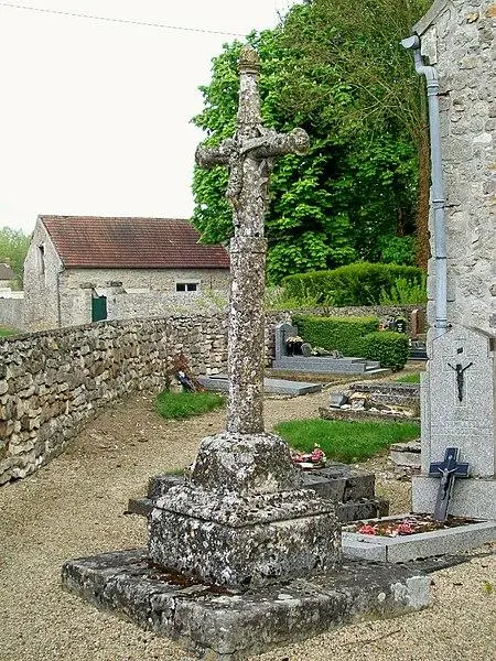 Foto di Calvario del cimitero di Drozelles - P.poschadel - © Creative Commons (https://creativecommons.org/licenses/by-sa/4.0/deed.fr)