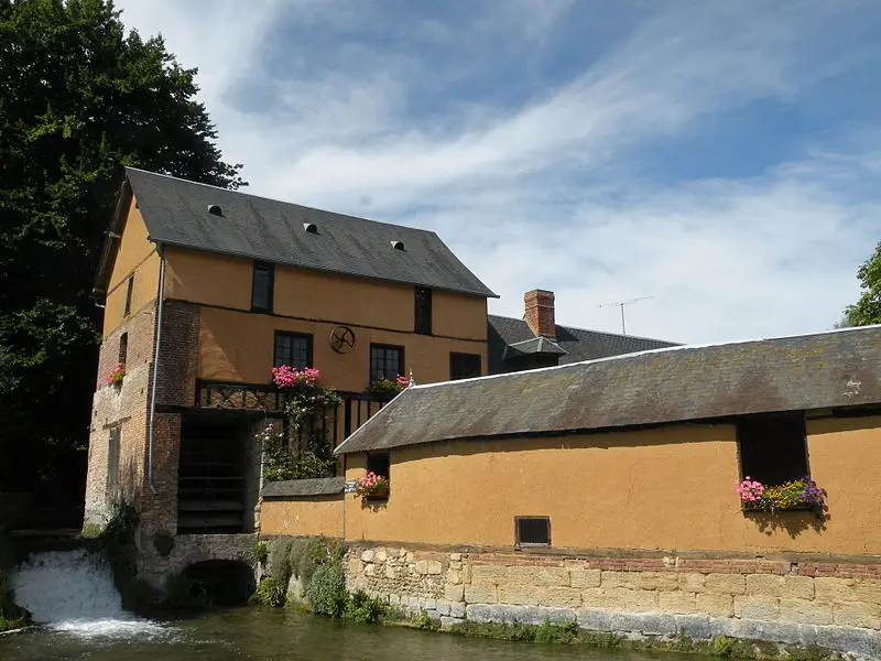 Foto di Virtù - Chatsam - © Creative Commons (https://creativecommons.org/licenses/by-sa/4.0/deed.fr)