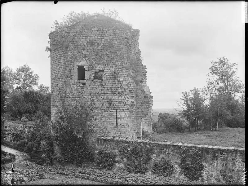 Foto von Schloss - POP Plateforme Ouverte du Patrimoine / Base Mérimée - © Ministère de la Culture (France), Médiathèque du patrimoine et de la photographie, diffusion RMN-GP