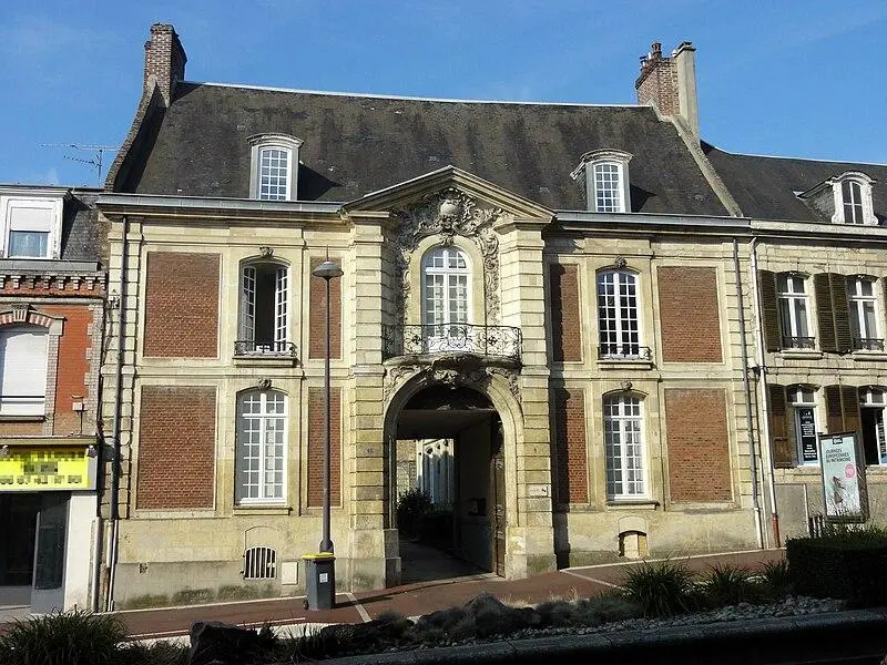Foto von Hotel - Pierre Poschadel - © Creative Commons (https://creativecommons.org/licenses/by-sa/4.0/deed.fr)