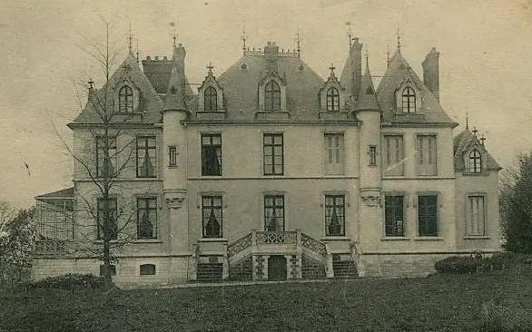 Foto von Moucheton Castle und Farm - AnonymeUnknown author - © Creative Commons (https://creativecommons.org/licenses/by-sa/4.0/deed.fr)