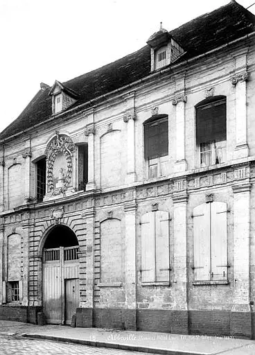 Foto di Edificio - POP Plateforme Ouverte du Patrimoine / Base Mérimée - © Ministère de la Culture (France), Médiathèque du patrimoine et de la photographie, diffusion RMN-GP