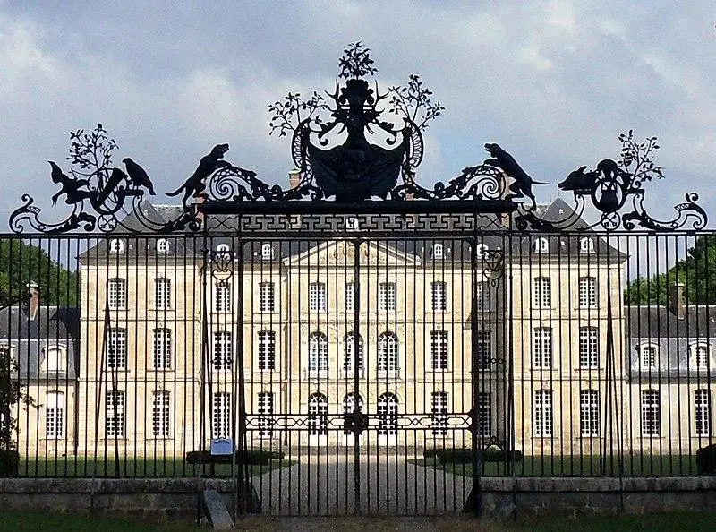 Foto von Château de Clermont-Tonnerre (auch in Gemeinde Poulainville) - isamiga76 + Markus3 (Marc ROUSSEL) (interventions - © Creative Commons (https://creativecommons.org/licenses/by-sa/4.0/deed.fr)