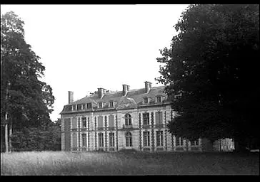 Foto di Castello - POP Plateforme Ouverte du Patrimoine / Base Mérimée - © Ministère de la Culture (France), Médiathèque du patrimoine et de la photographie, diffusion RMN-GP