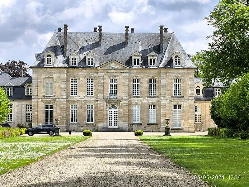 Foto von Schloss und sein Park - Claude villetaneuse - © Creative Commons (https://creativecommons.org/licenses/by-sa/4.0/deed.fr)