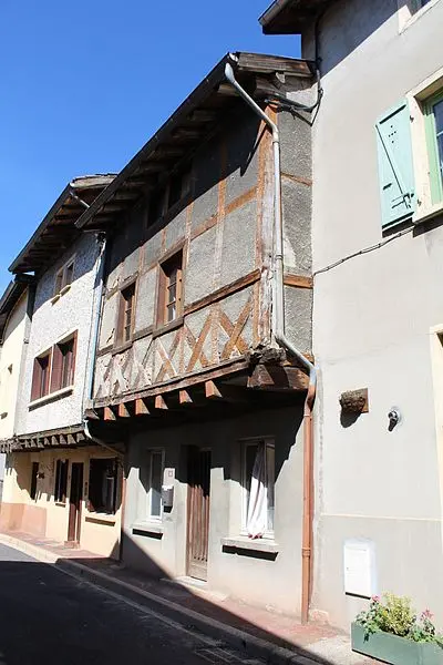 Foto di Casa - Chabe01 - © Creative Commons (https://creativecommons.org/licenses/by-sa/4.0/deed.fr)
