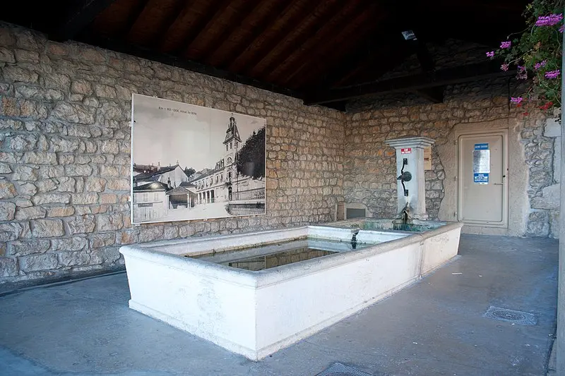 Foto di Lavanderia - Ludovic Péron - © Creative Commons (https://creativecommons.org/licenses/by-sa/4.0/deed.fr)