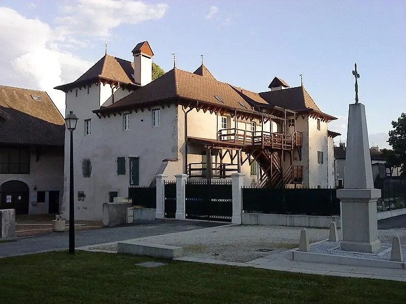 Foto von Schloss - Patrub01 - © Creative Commons (https://creativecommons.org/licenses/by-sa/4.0/deed.fr)