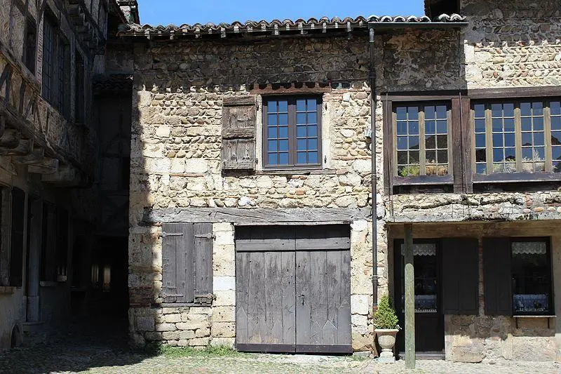 Foto von Hostellerie du Vieux Pérouges - Chabe01 - © Creative Commons (https://creativecommons.org/licenses/by-sa/4.0/deed.fr)