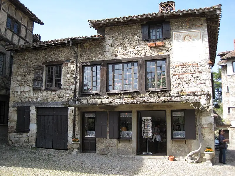 Foto de Casa de diale solar - Arnaud 25 - © Creative Commons (https://creativecommons.org/licenses/by-sa/4.0/deed.fr)