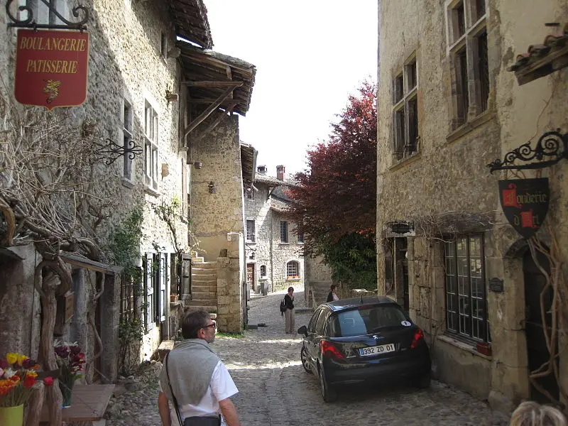 Foto de Casa y murallas más gerlier dependiendo de ella - Arnaud 25 - © Creative Commons (https://creativecommons.org/licenses/by-sa/4.0/deed.fr)