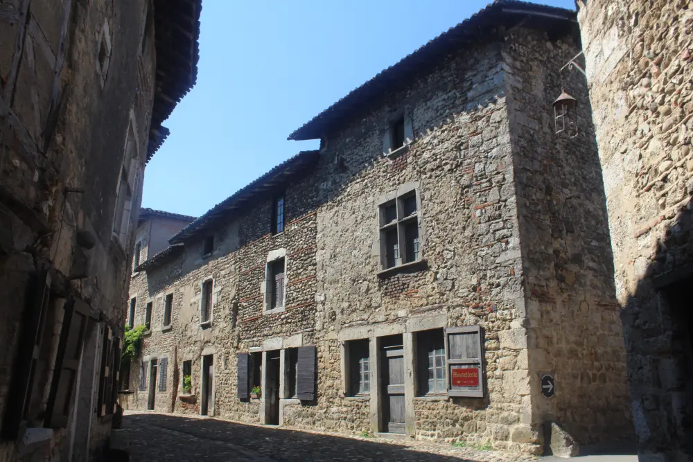 Foto von Janin House - Sous licence Creative Commons (https://creativecommons.org/licenses/by-sa/4.0/deed.fr) - Par Chabe01 - © Creative Commons (https://creativecommons.org/licenses/by-sa/4.0/deed.fr)